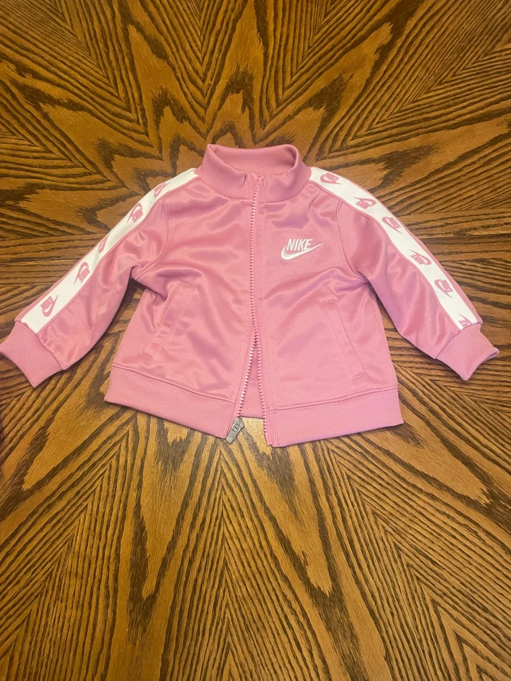 Infant Girl’s Nike Pink Track Suit Size 12 Months